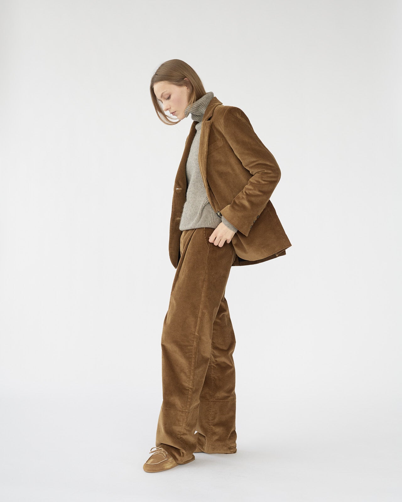 Corduroy straight blazer.