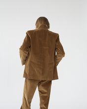 Corduroy straight blazer.