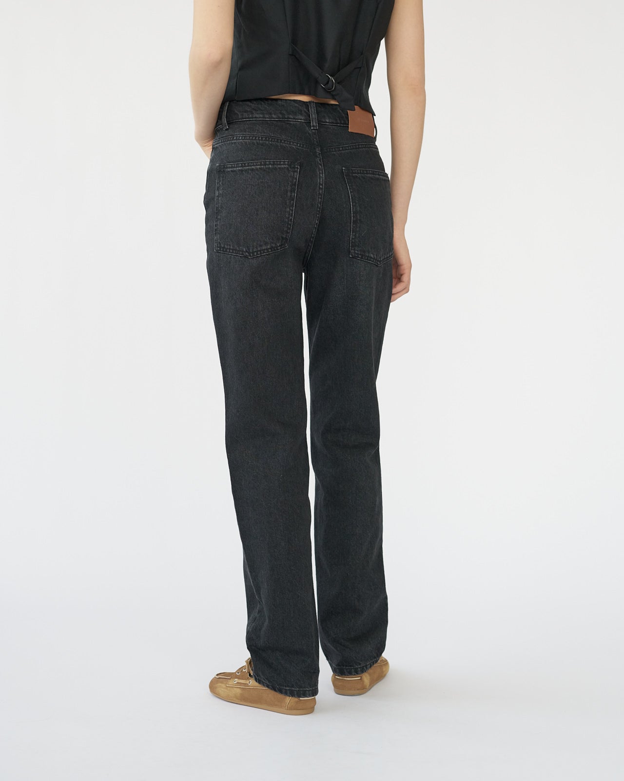 straight jeans